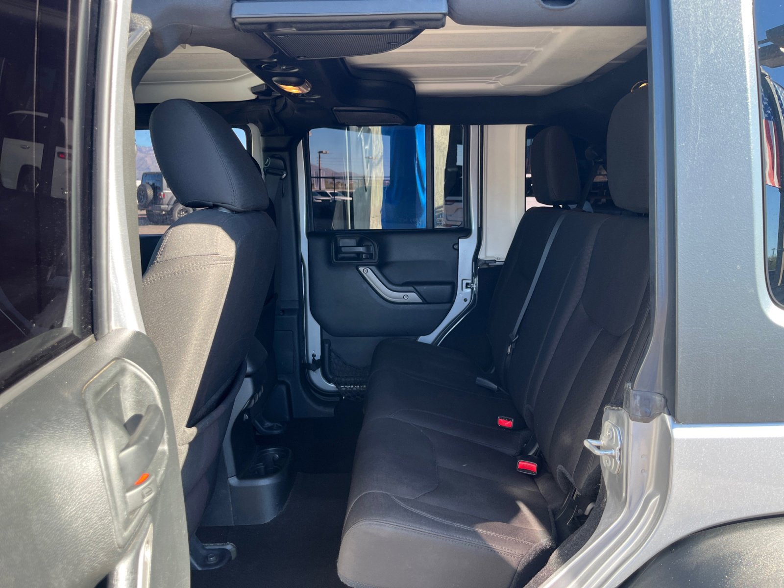 Used 2018 Jeep Wrangler Unlimited Sport S image 17