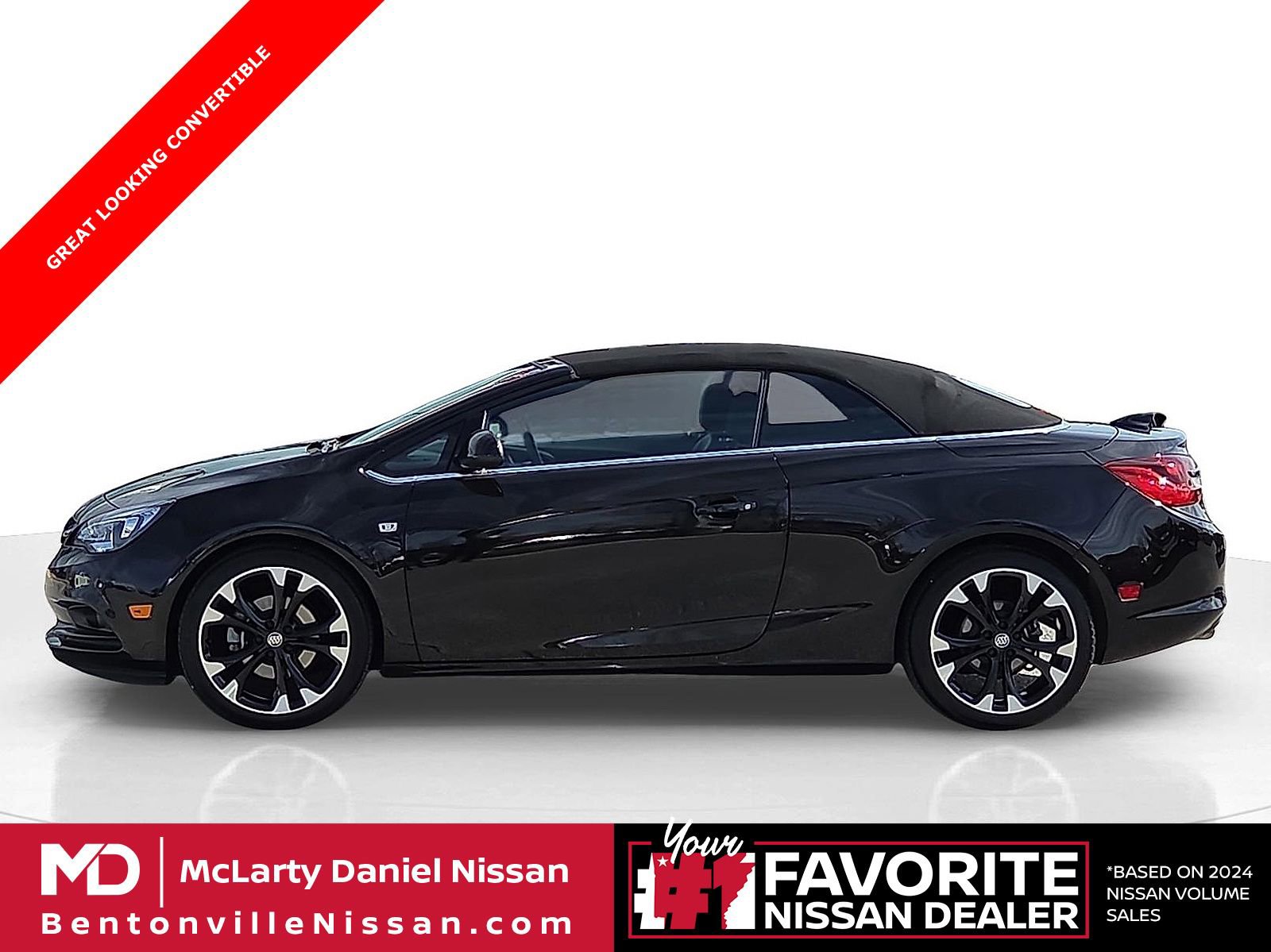 Used 2018 Buick Cascada Sport Touring w/ Dark Effects Package FWD image 3
