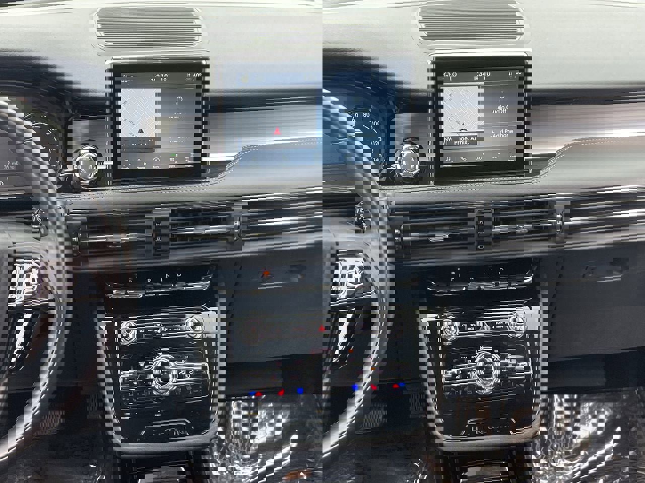 Used 2022 Lincoln Corsair AWD w/ Premium Package image 17