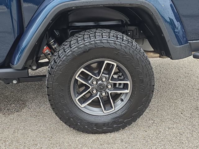 Used 2025 Jeep Gladiator Mojave image 32