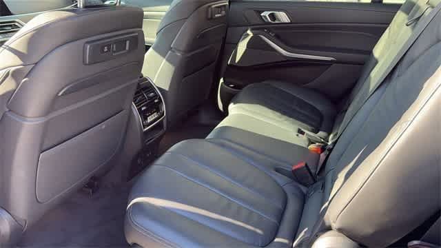 Used 2020 BMW X7 xDrive40i w/ Premium Package AWD/4WD image 28