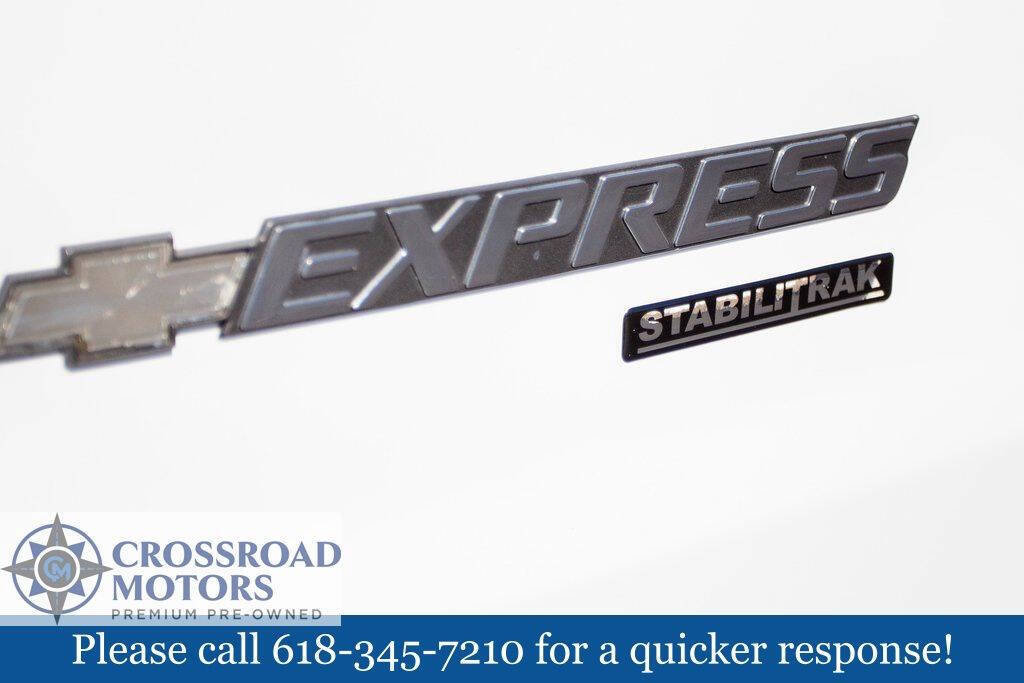 Used 2016 Chevrolet Express 2500 RWD image 12