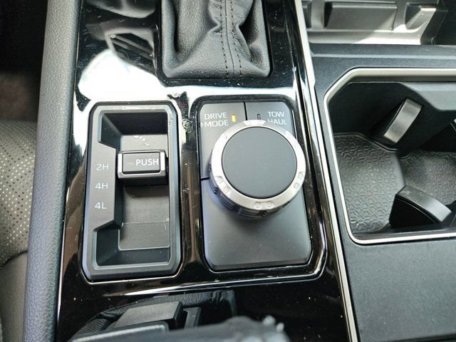 Used 2024 Toyota Tundra Limited AWD/4WD image 19