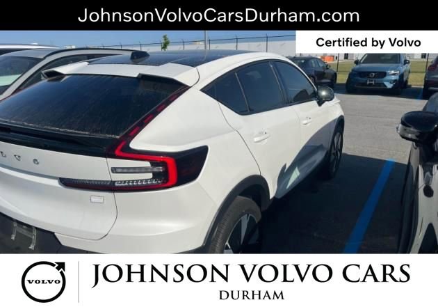 Used 2024 Volvo C40 Recharge Core image 3