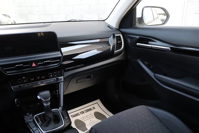 Used 2025 Kia Seltos S FWD image 25