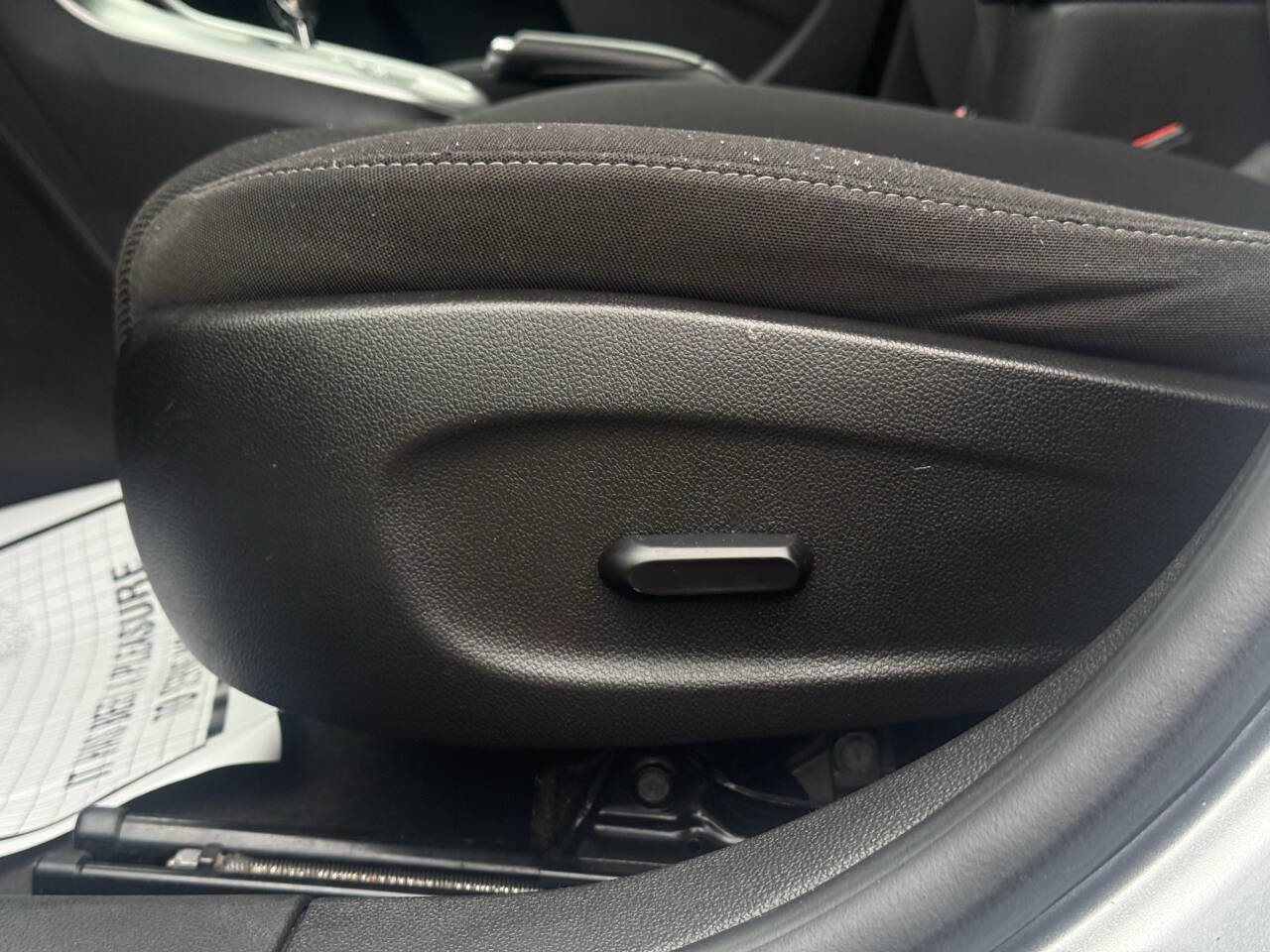 Used 2015 Chevrolet Cruze LT image 11