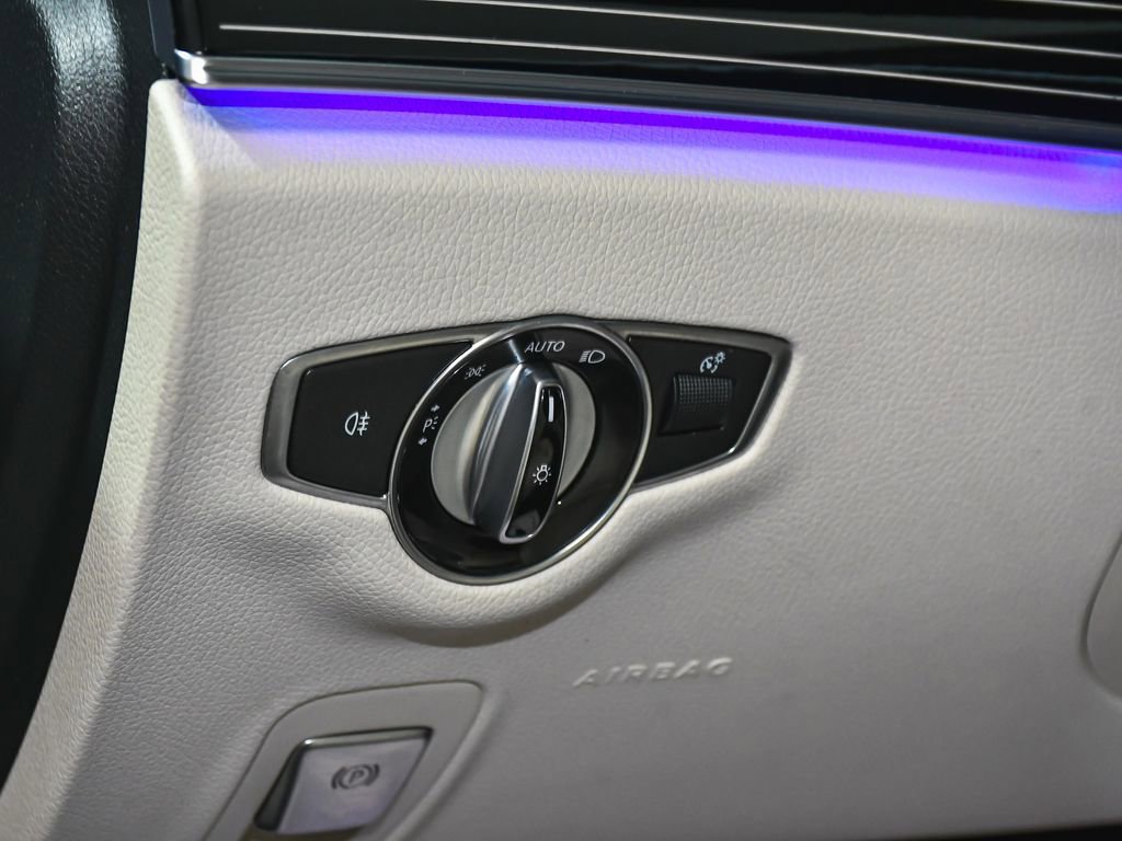 Used 2021 Mercedes-Benz E 350 4MATIC Sedan image 22