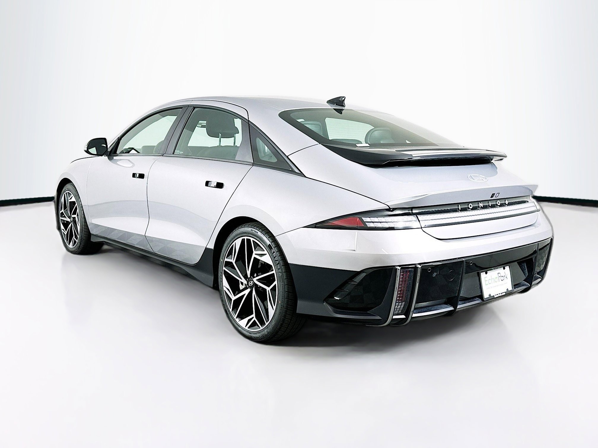 Used 2024 Hyundai Ioniq 6 SEL RWD image 5