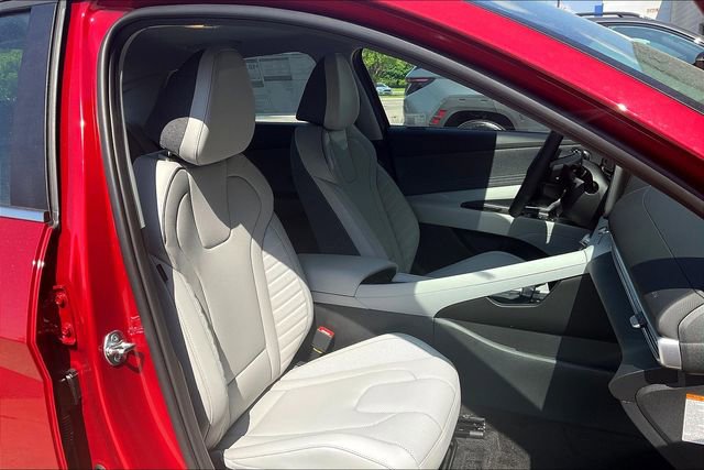 New 2025 Hyundai Elantra Limited image 30