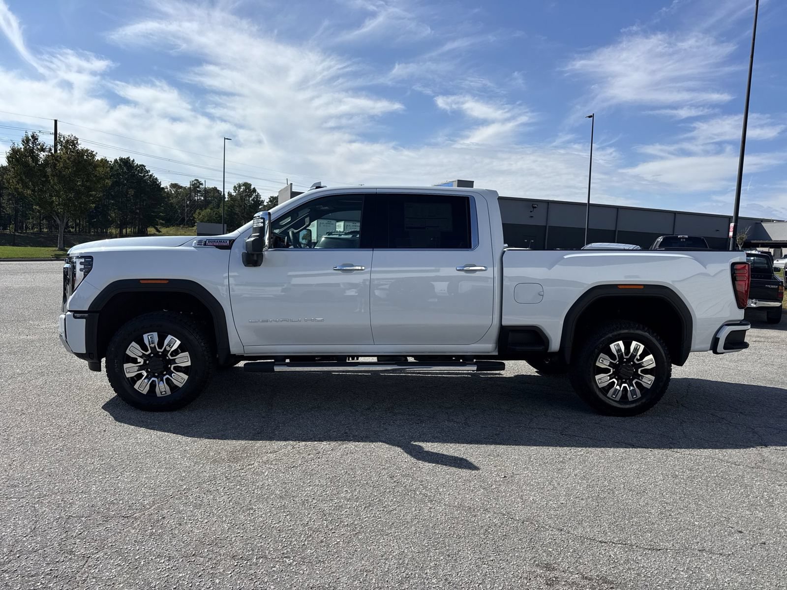 Used 2026 GMC Sierra 2500 Denali w/ Technology Package AWD/4WD image 7