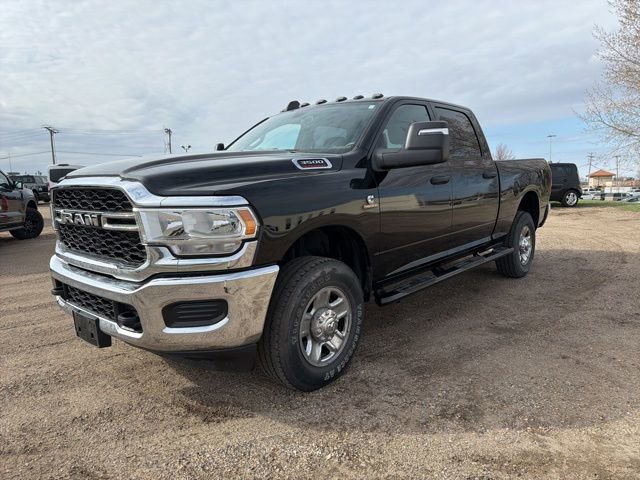 Used 2024 RAM 3500 Tradesman w/ Chrome Appearance Group AWD/4WD image 7
