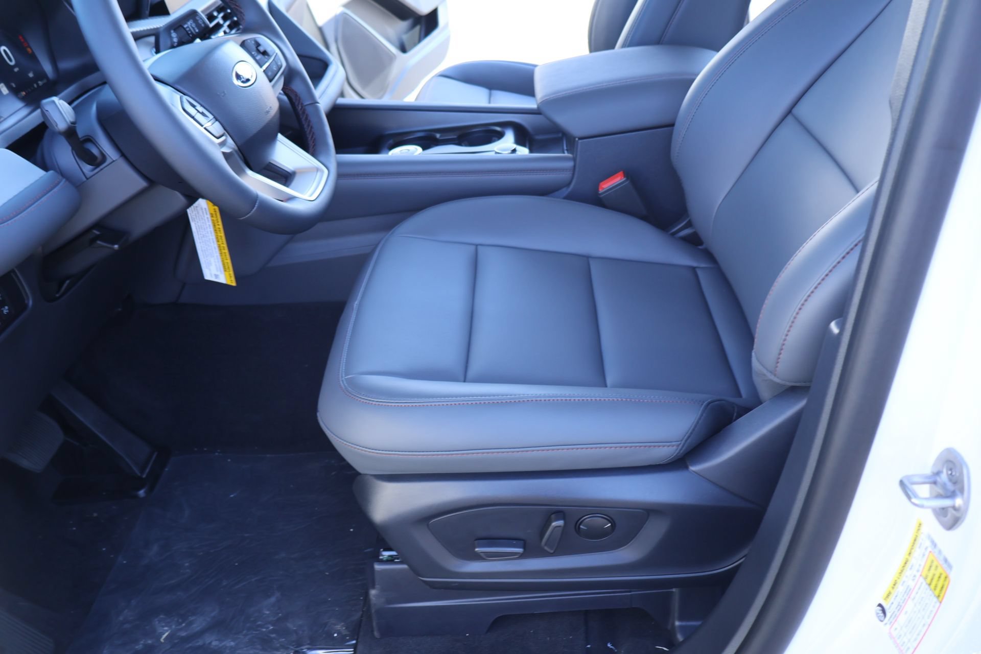 New 2026 Ford Explorer Active w/ Active Comfort Package RWD image 12