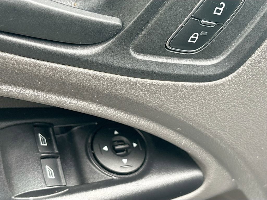 Used 2022 Ford Transit Connect XL image 17