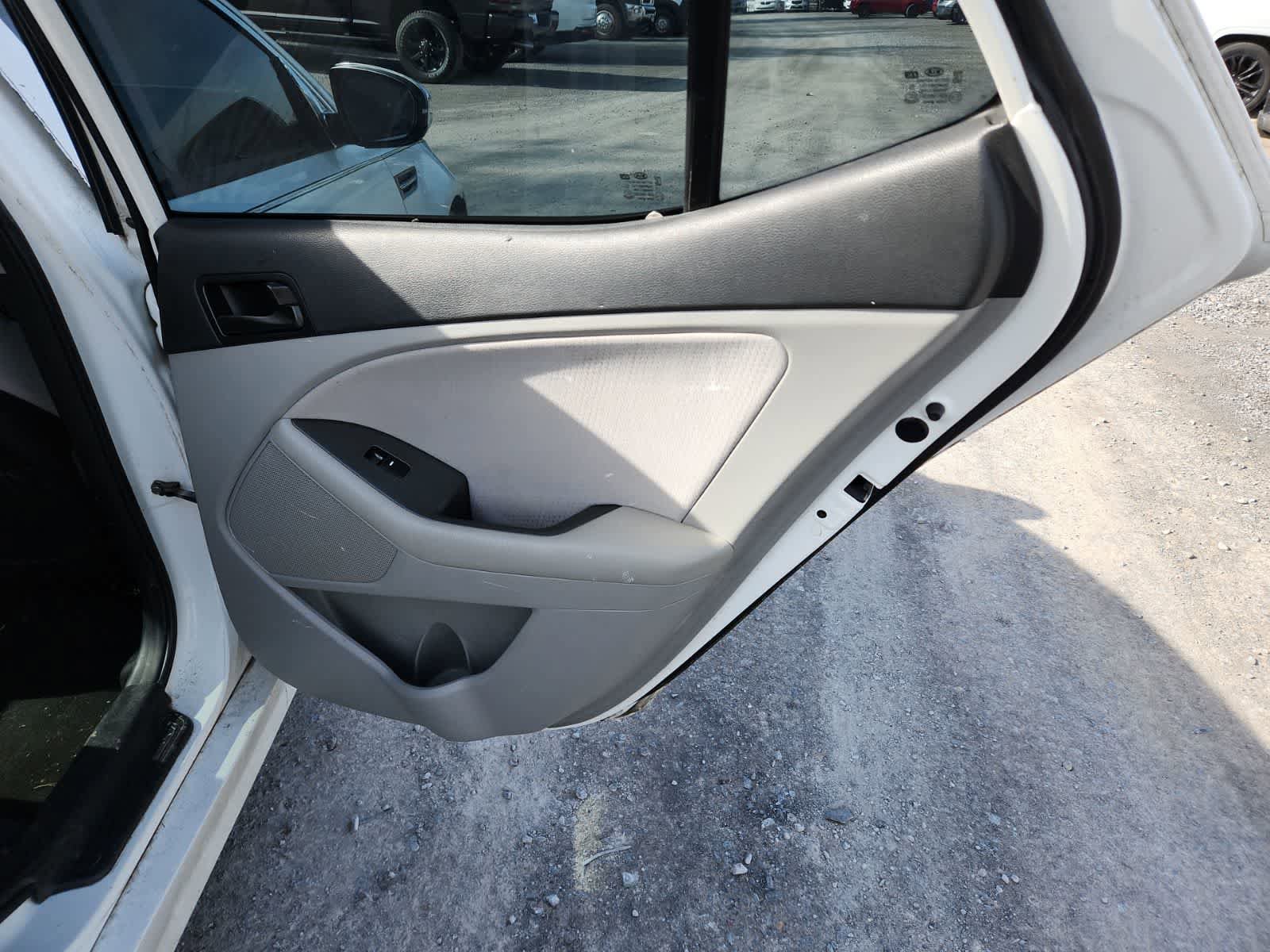 Used 2015 Kia Optima LX FWD image 24