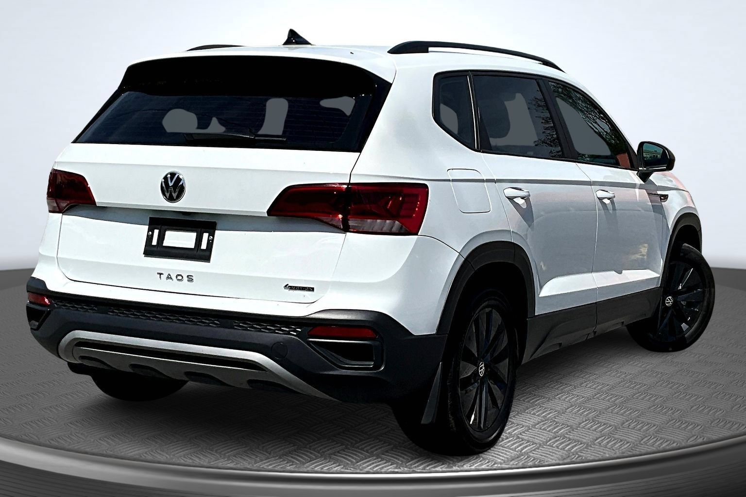 Used 2022 Volkswagen Taos S w/ IQ Drive S Package AWD/4WD image 7