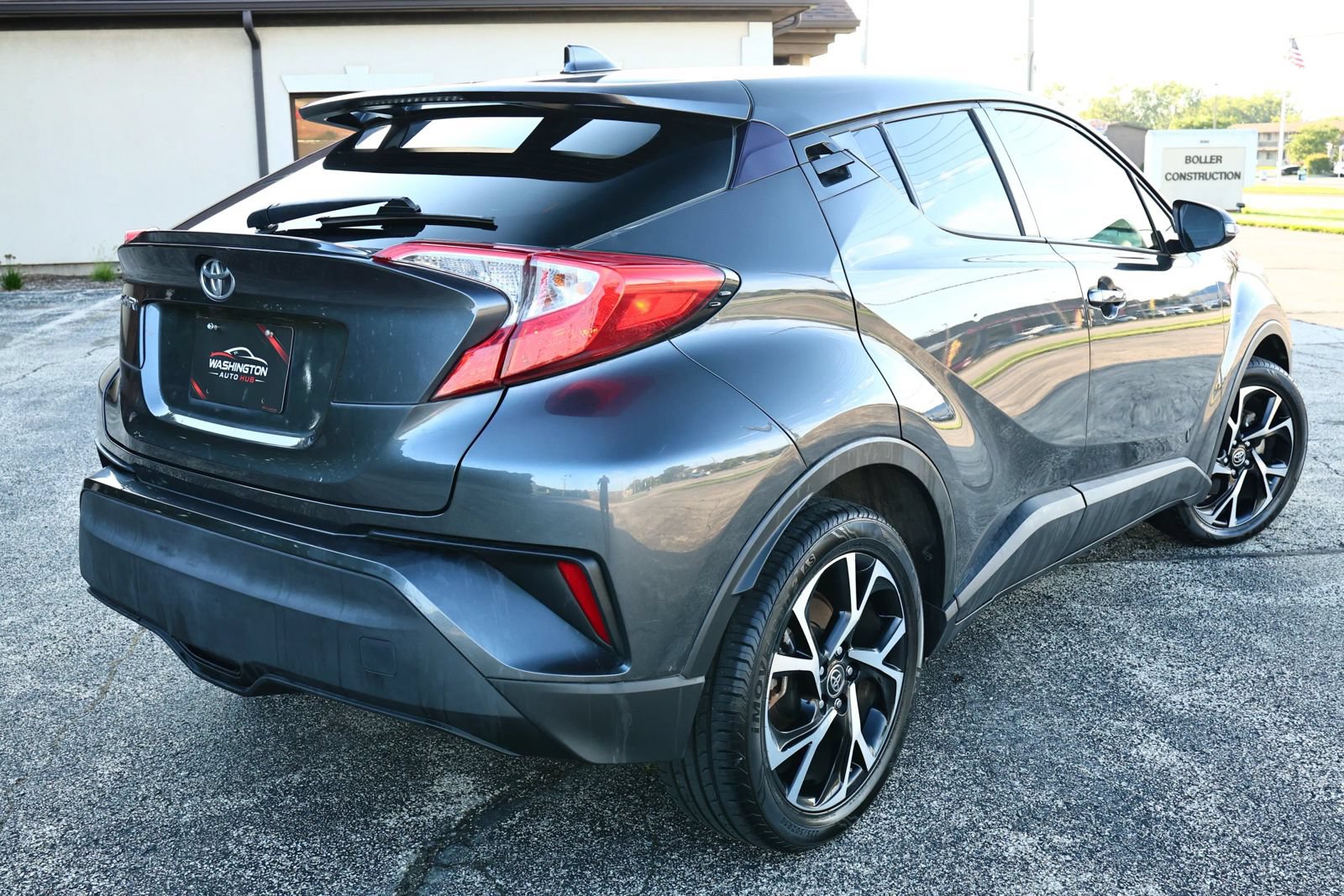 Used 2021 Toyota C-HR XLE FWD image 12