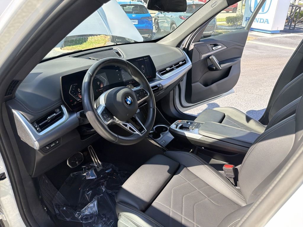 Used 2024 BMW X1 xDrive28i w/ M Sport Package image 22