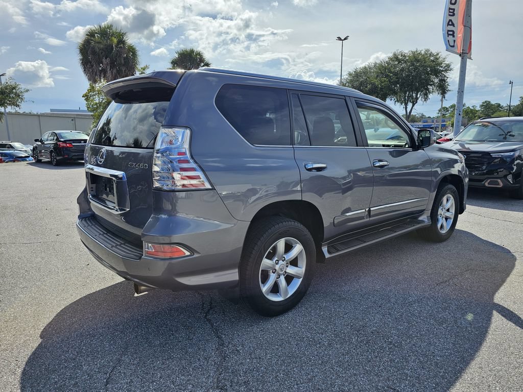 Used 2017 Lexus GX 460 w/ Navigation Package AWD/4WD image 3
