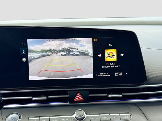 Used 2024 Hyundai Elantra SEL image 14