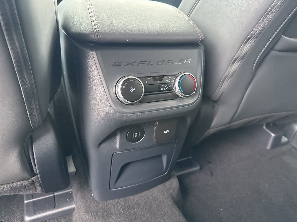 New 2025 Ford Explorer Active w/ Active Comfort Package image 30