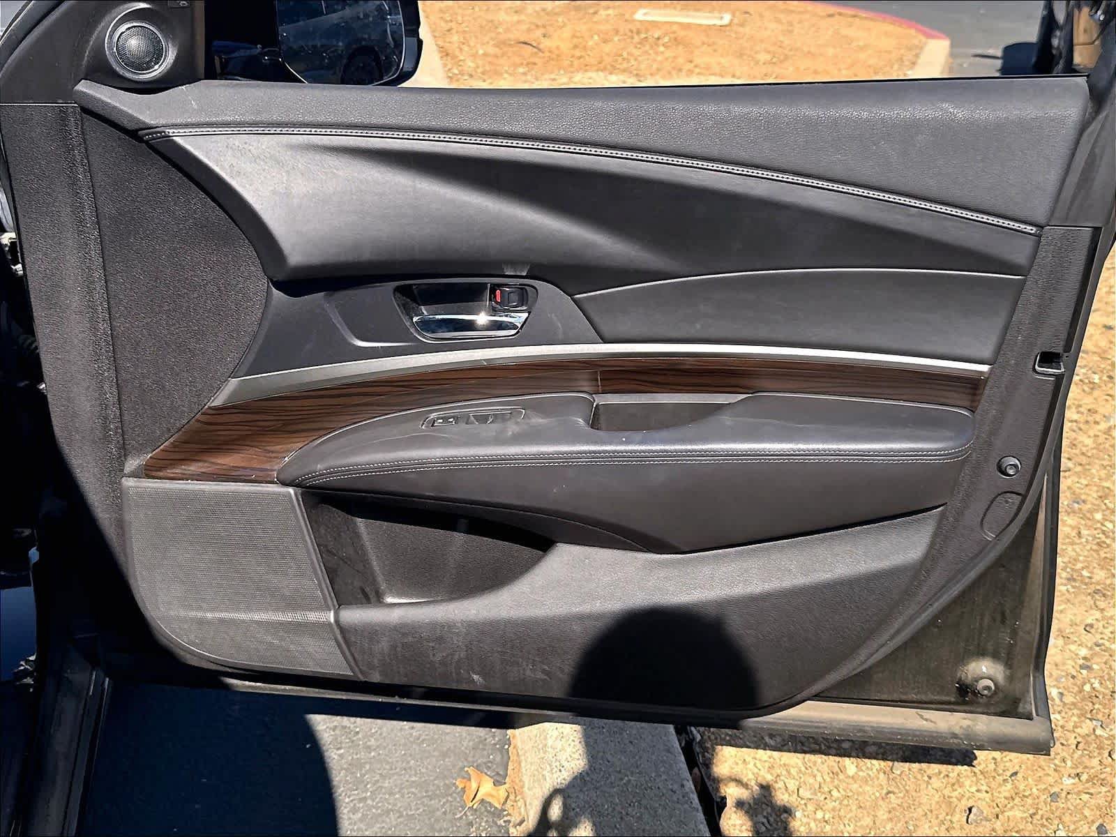 Used 2014 Acura RLX w/ Technology Package FWD image 28