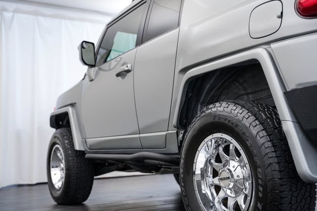 Used 2011 Toyota FJ Cruiser 4WD w/ Upgrade Pkg image 32