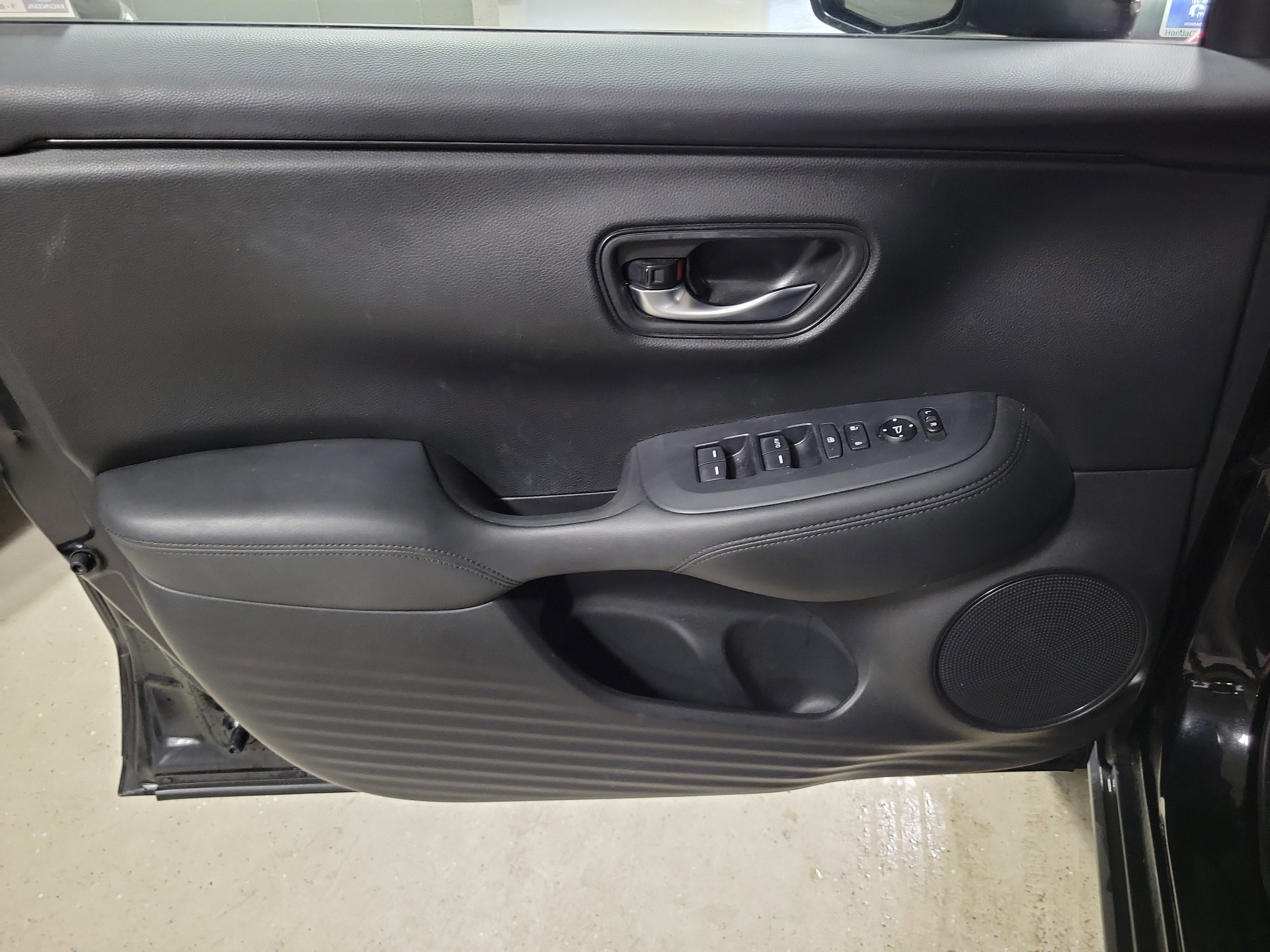 Certified 2023 Honda HR-V LX image 15