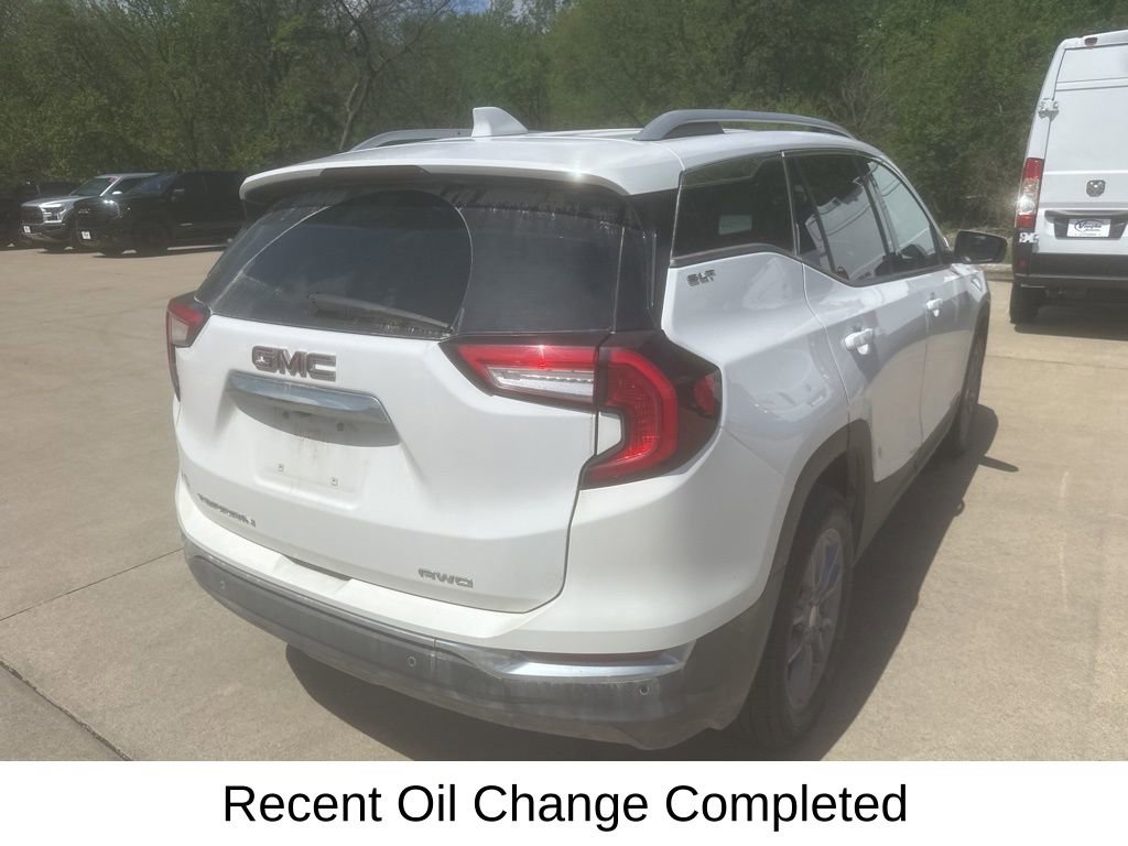 Used 2022 GMC Terrain SLT w/ Tech Package AWD/4WD image 8