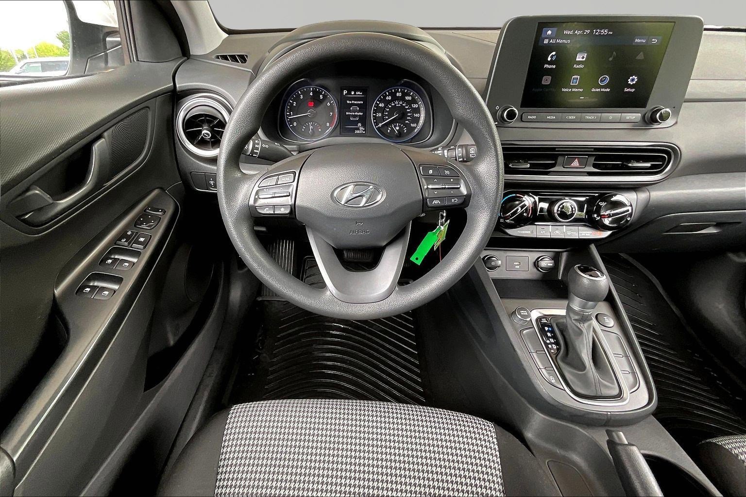 Used 2023 Hyundai Kona SE w/ Cargo Package AWD/4WD image 8