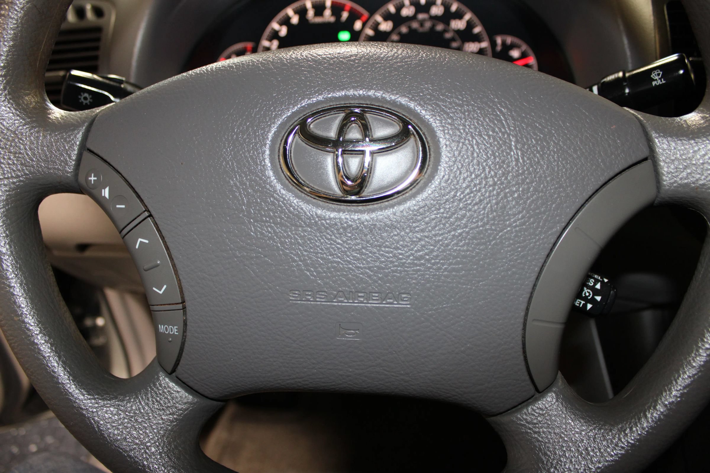 Used 2006 Toyota Camry LE FWD image 17