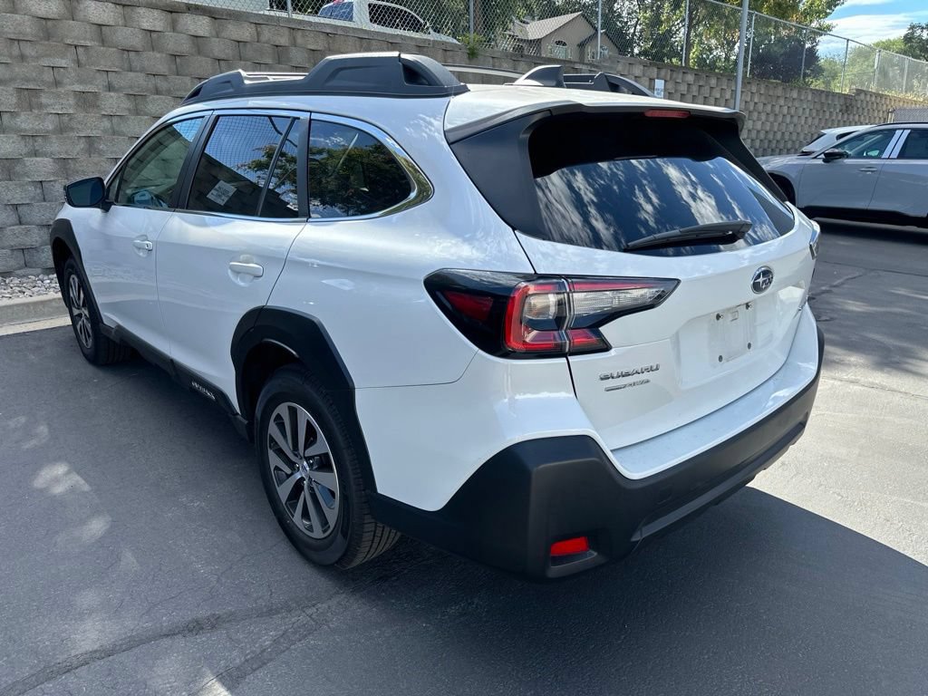 Used 2023 Subaru Outback Premium AWD/4WD image 7