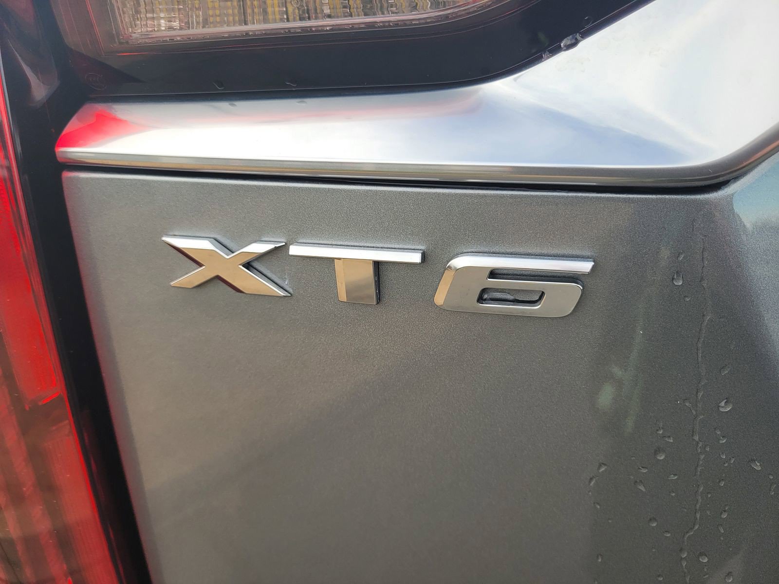 Certified 2025 Cadillac XT6 Premium Luxury FWD image 6