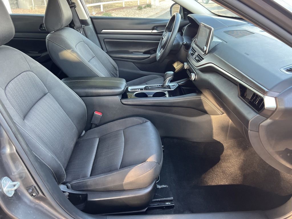 Used 2023 Nissan Altima 2.5 SV image 12