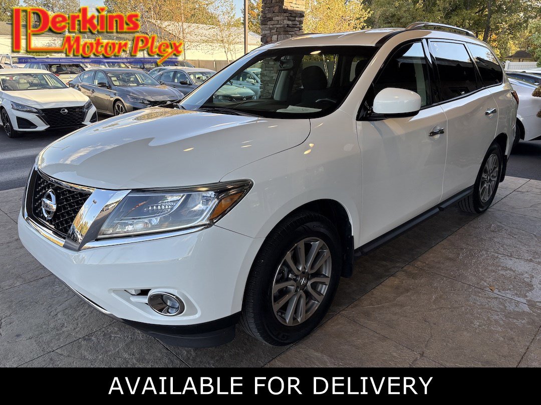 Used 2015 Nissan Pathfinder SV