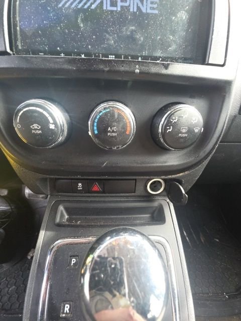 Used 2016 Jeep Compass Sport w/ Power Value Group image 19