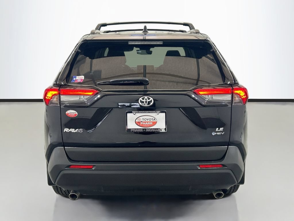 Used 2025 Toyota RAV4 LE AWD/4WD image 6