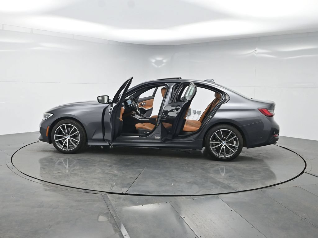 Used 2022 BMW 330i xDrive Sedan w/ Driving Assistance Package AWD/4WD image 56