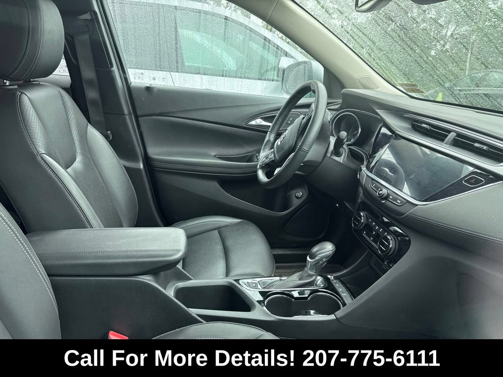Used 2023 Buick Encore GX Essence w/ Experience Buick Package AWD/4WD image 3