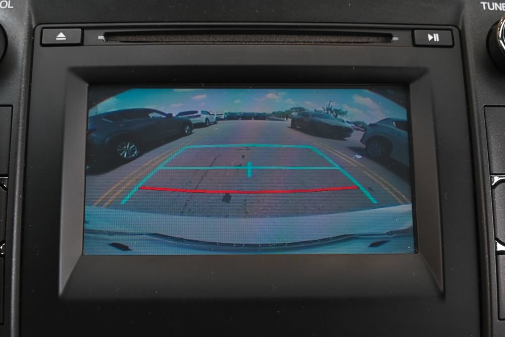 Used 2017 Toyota Camry SE FWD image 20