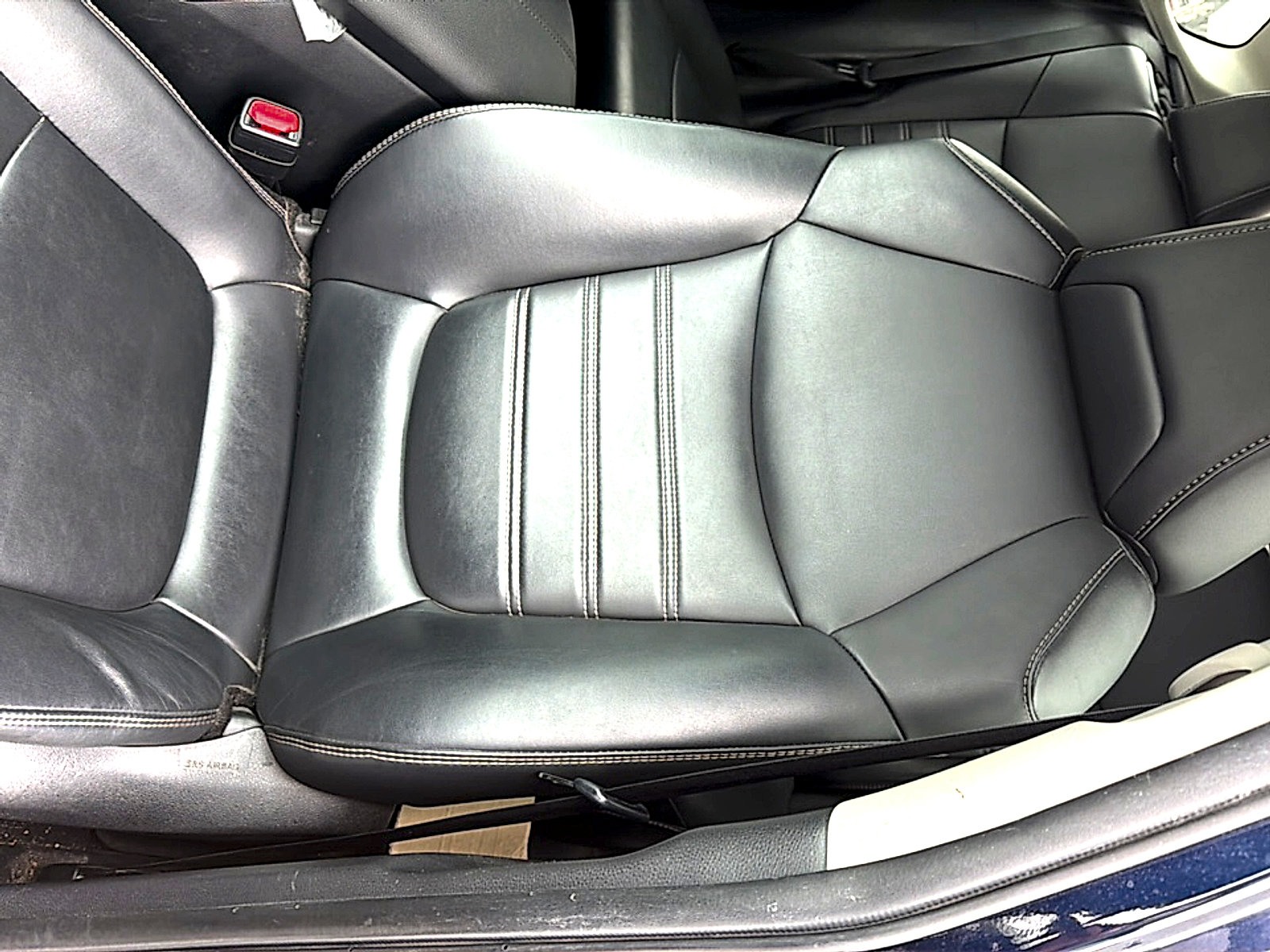 Used 2023 Toyota RAV4 XLE Premium FWD image 6