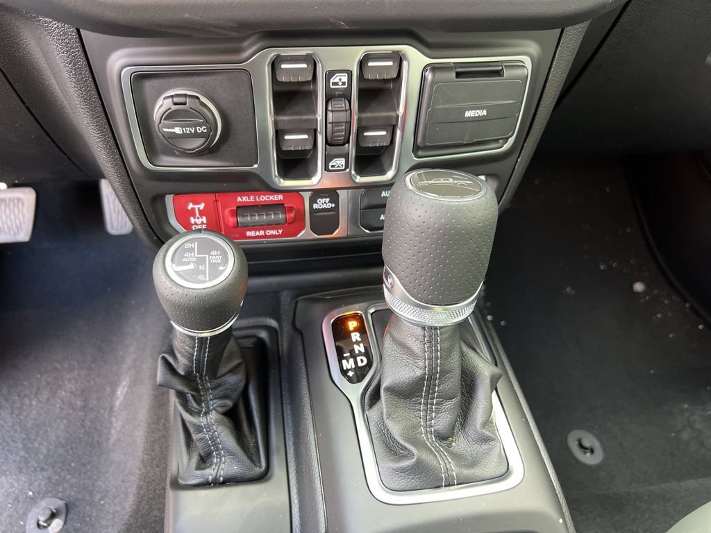 New 2026 Jeep Gladiator Mojave AWD/4WD image 17