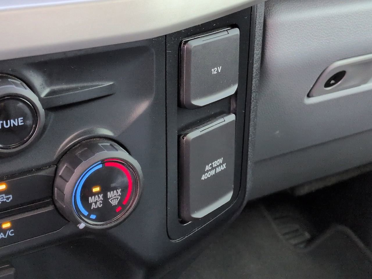 Used 2023 Ford F550 4x4 Regular Cab Super Duty image 21