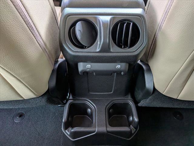 Used 2023 Jeep Wrangler Sport S image 16