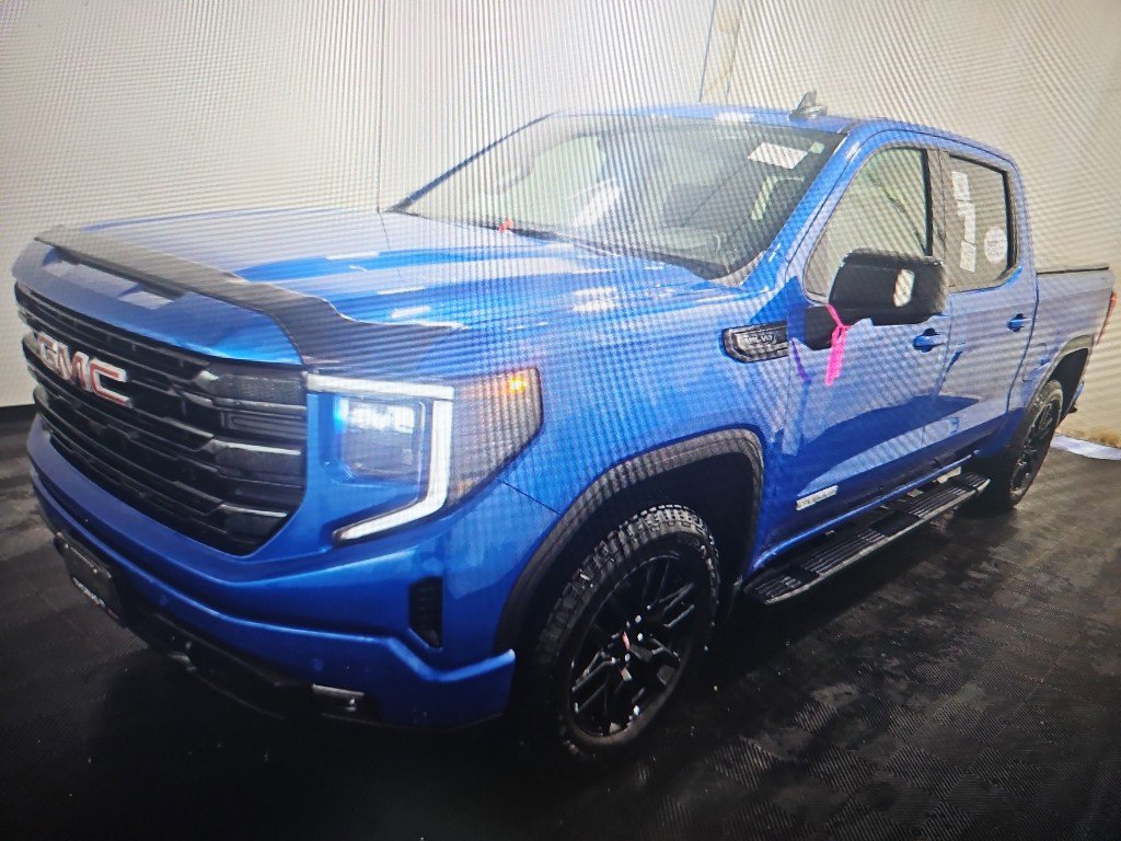 Used 2024 GMC Sierra 1500 Elevation w/ Elevation Premium Package AWD/4WD image 2