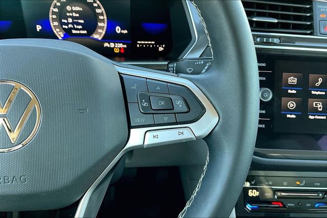 Used 2022 Volkswagen Tiguan SE image 21