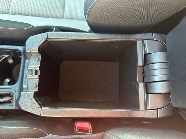 Used 2017 Toyota RAV4 XLE w/ Carpet Mat Package AWD/4WD image 25
