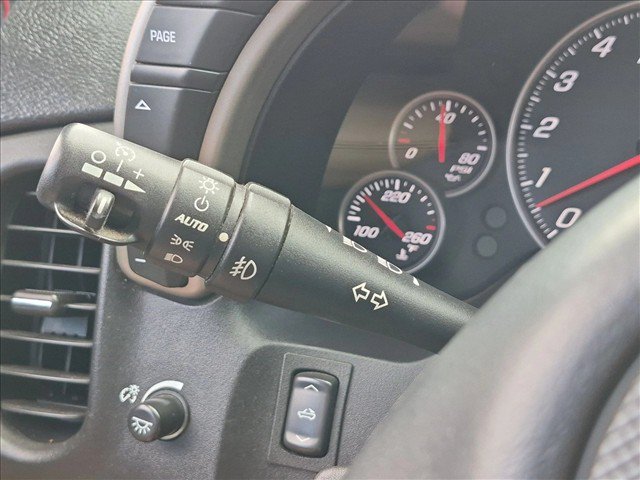Used 2005 Chevrolet Corvette Convertible w/ Preferred Equipment Group RWD image 16