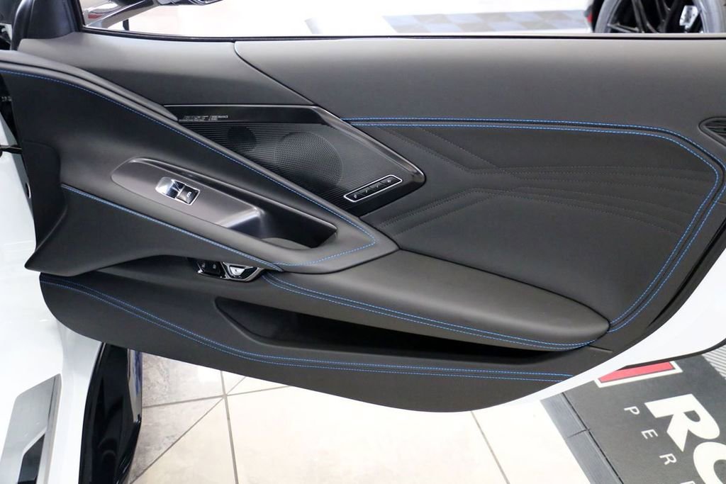 Used 2025 Chevrolet Corvette E-Ray w/ Stealth Interior Trim Package image 27