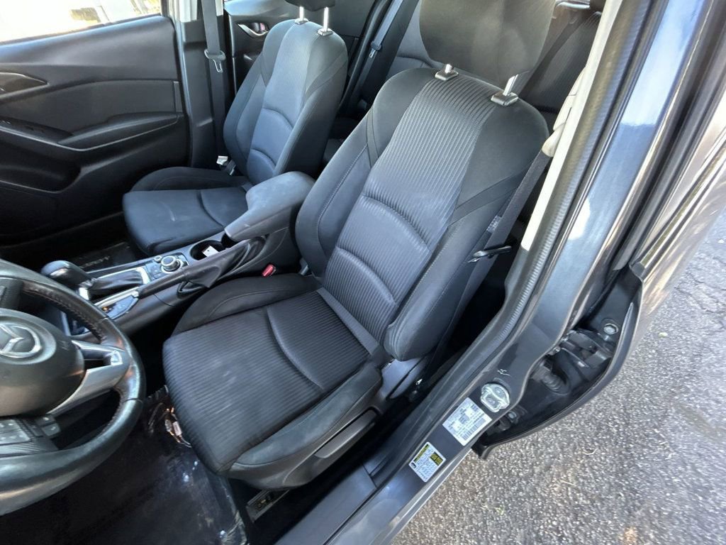 Used 2016 MAZDA MAZDA3 i Touring image 14