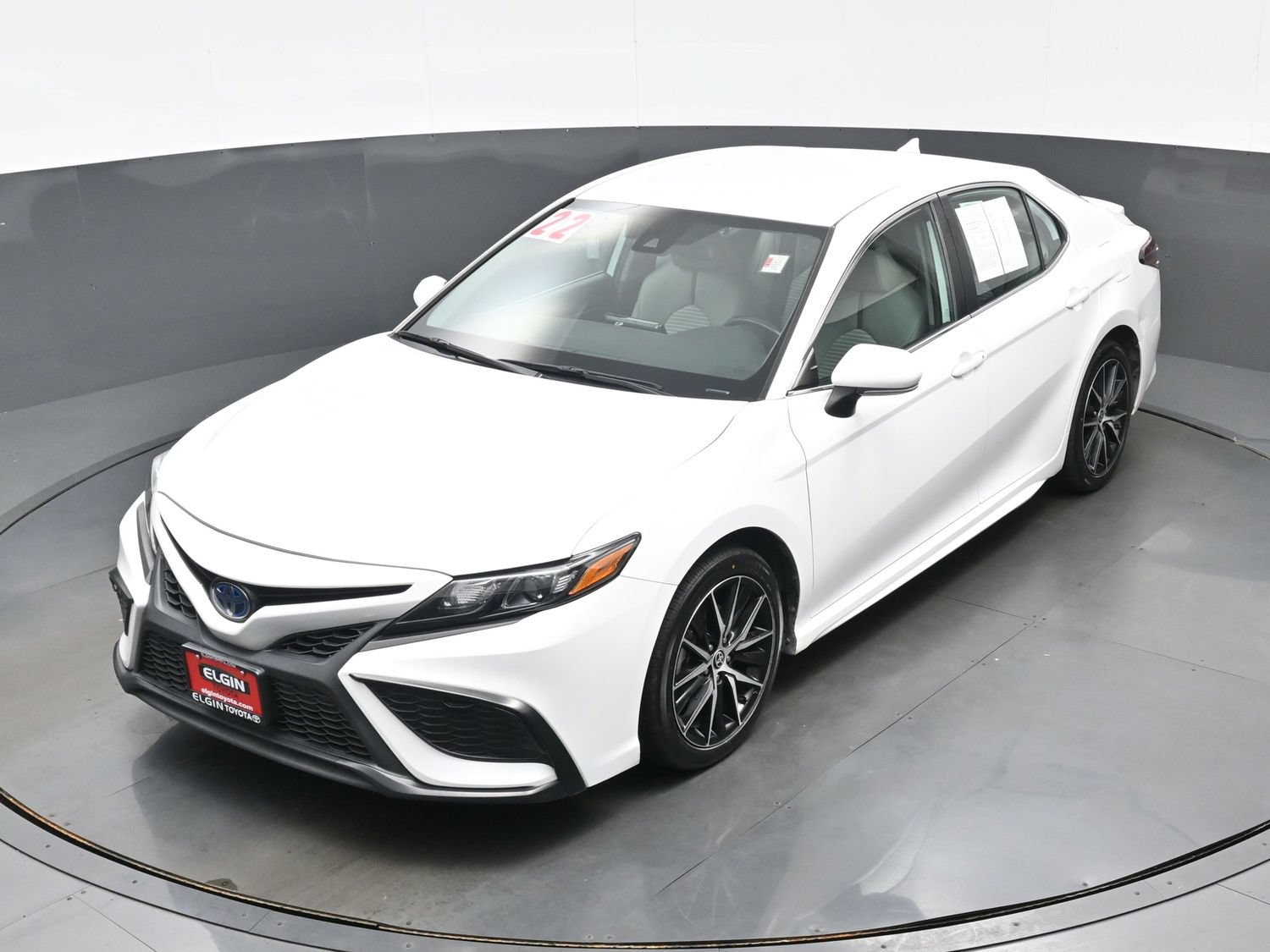 Used 2022 Toyota Camry SE FWD image 36